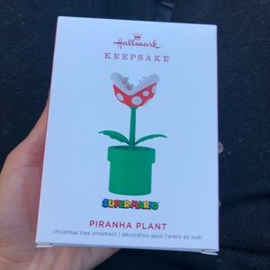 Nintendo keepsake lets Ed. Plant Christmas ornamen